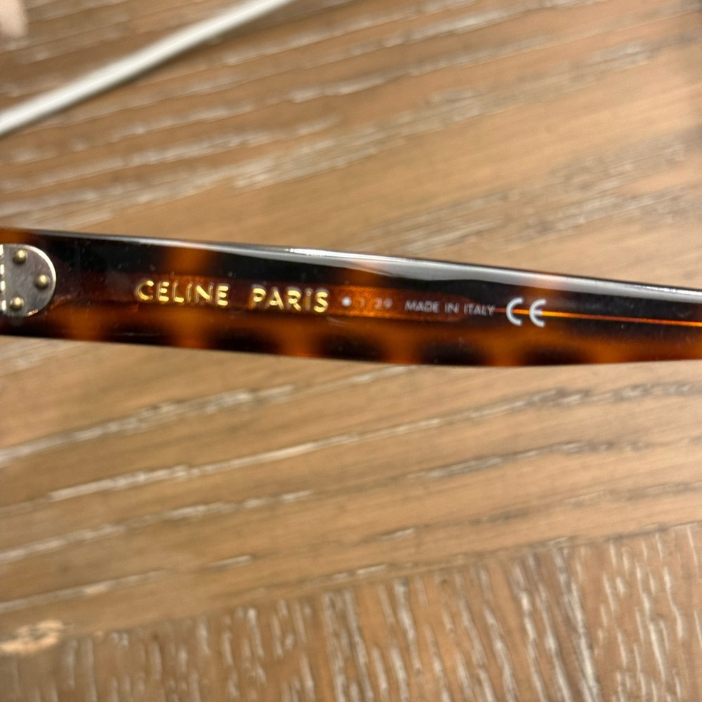 Tortoise Shell Square Sunglasses - Picture 5 of 6